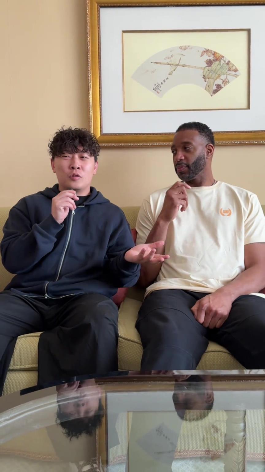 小伙子你真勇啊，在麥迪面前“那個(gè)，那個(gè)”的